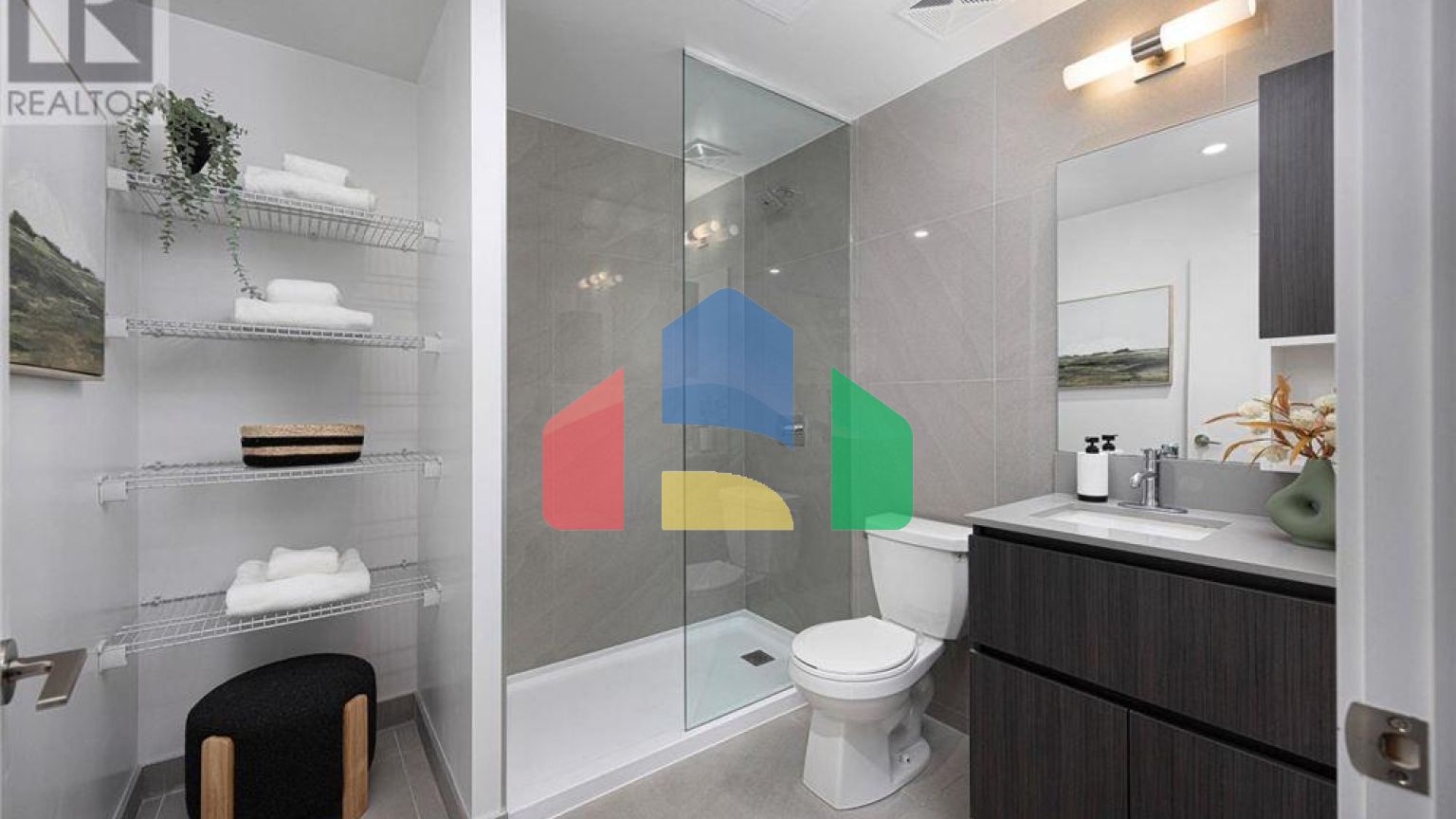 Residential - Condo/Apartment - Toronto, Canada - Canada