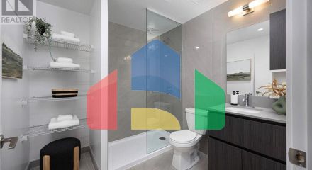 Residential - Condo/Apartment - Toronto, Canada - Canada