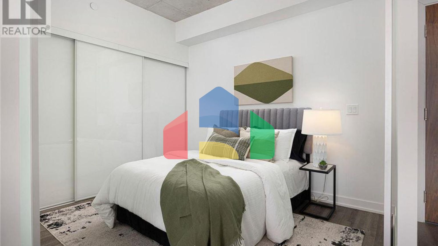 Residential - Condo/Apartment - Toronto, Canada - Canada