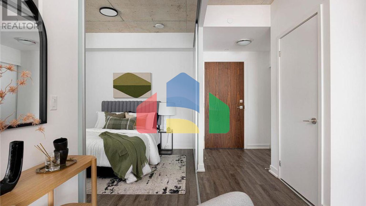 Residential - Condo/Apartment - Toronto, Canada - Canada