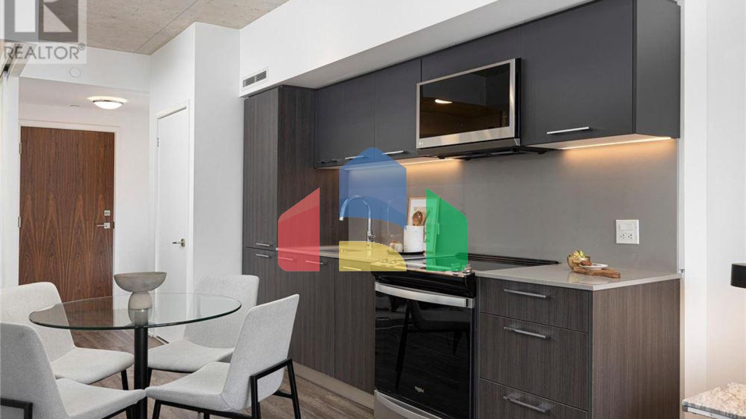 Residential - Condo/Apartment - Toronto, Canada - Canada