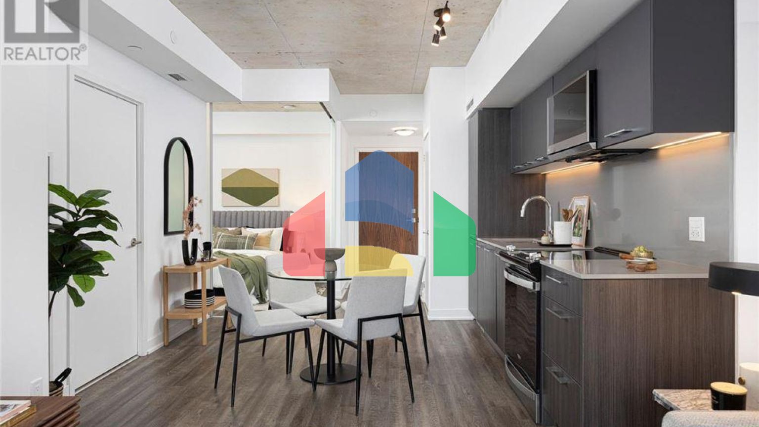 Residential - Condo/Apartment - Toronto, Canada - Canada