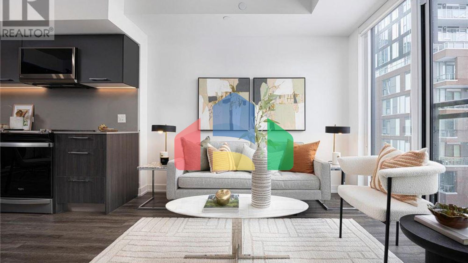 Residential - Condo/Apartment - Toronto, Canada - Canada