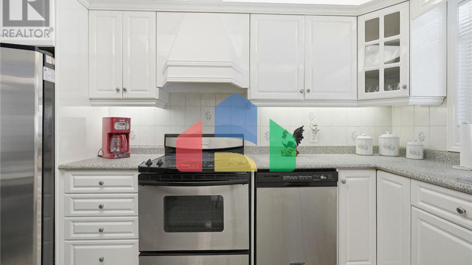 Residential - Single Family Home - Toronto, Canada - Canada