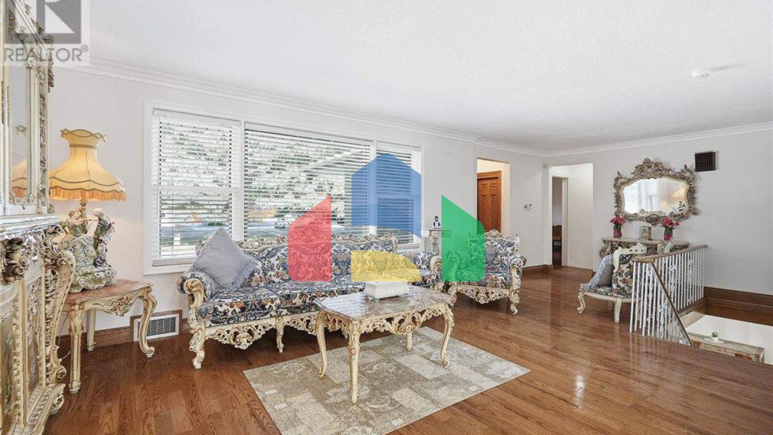 Residential - Single Family Home - Toronto, Canada - Canada