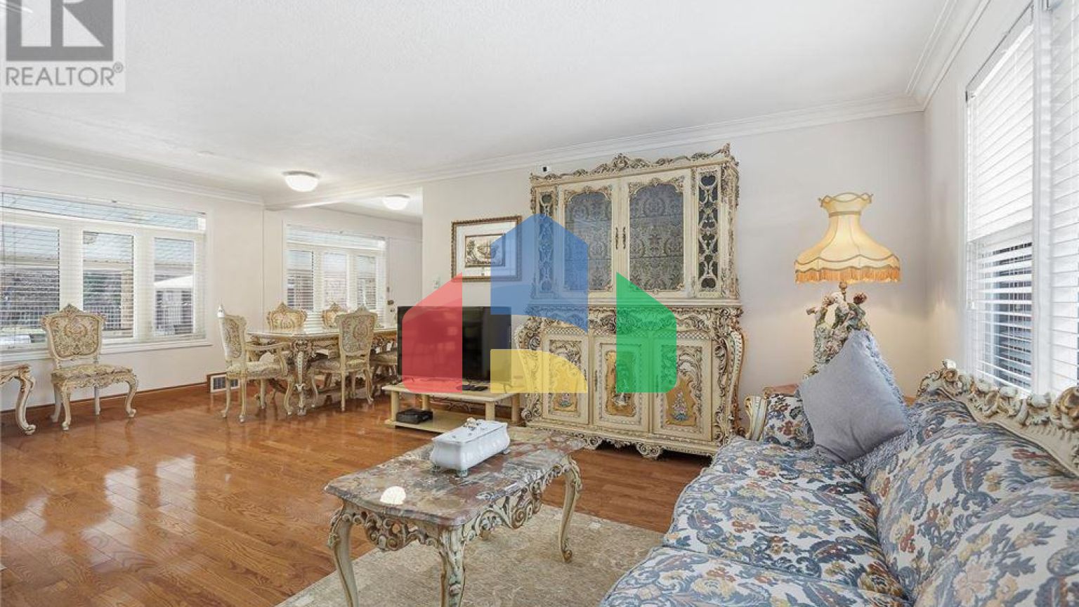 Residential - Single Family Home - Toronto, Canada - Canada