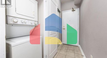 Residential - Single Family Home - Toronto, Canada - Canada