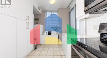 Residential - Single Family Home - Toronto, Canada - Canada