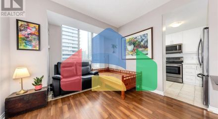 Residential - Single Family Home - Toronto, Canada - Canada