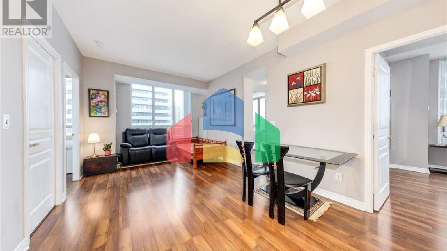 Residential - Single Family Home - Toronto, Canada - Canada