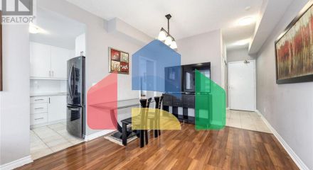 Residential - Single Family Home - Toronto, Canada - Canada