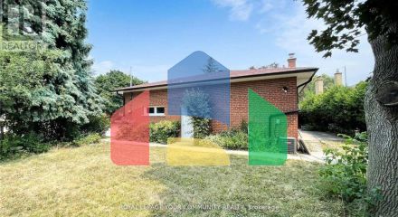 Residential - Single Family Home - Toronto, Canada - Canada