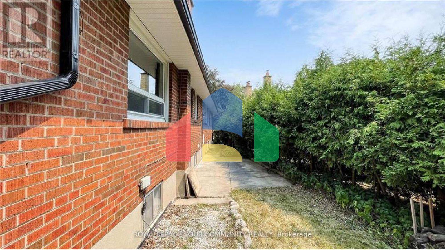 Residential - Single Family Home - Toronto, Canada - Canada