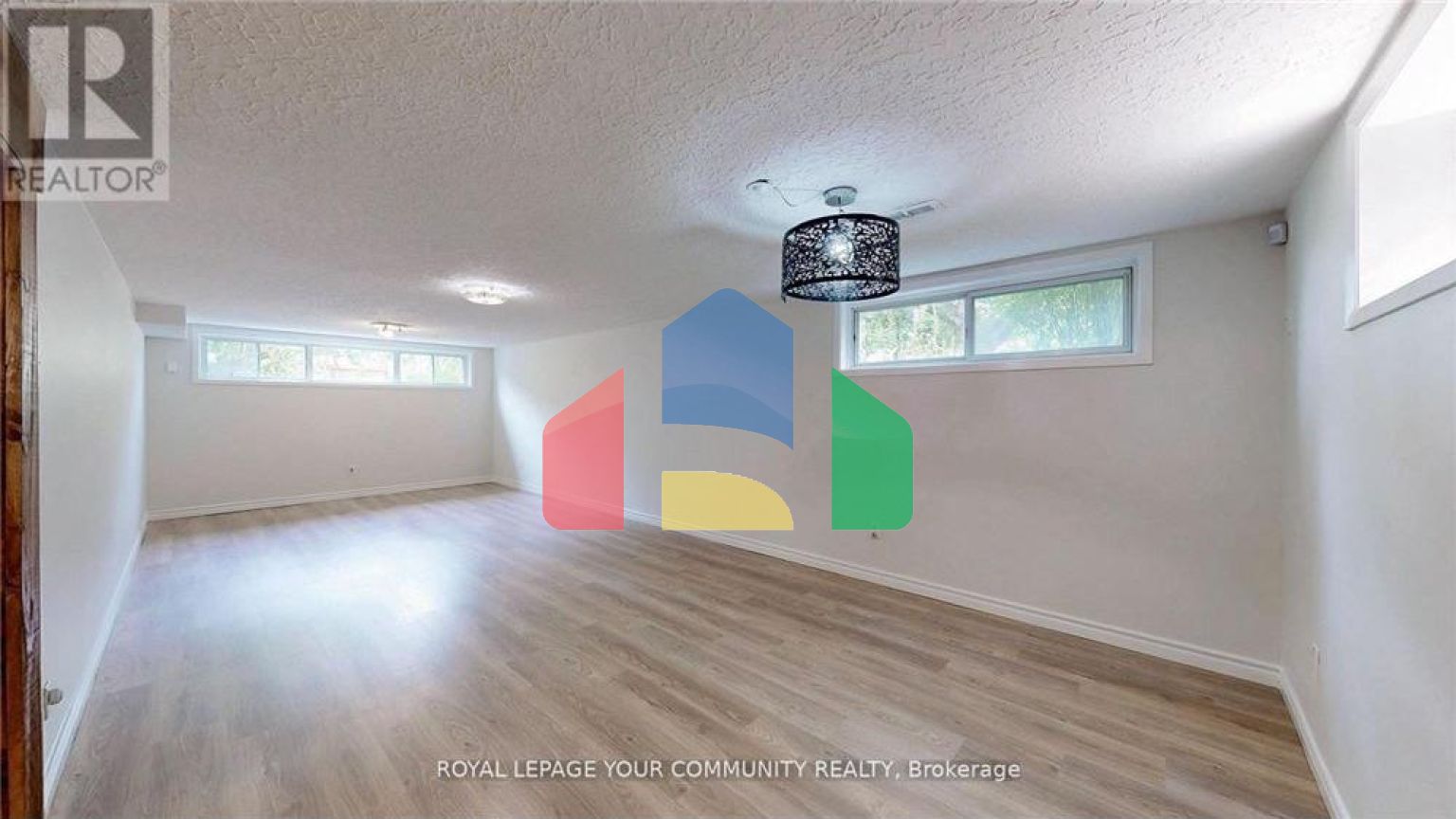 Residential - Single Family Home - Toronto, Canada - Canada