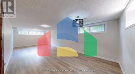 Residential - Single Family Home - Toronto, Canada - Canada