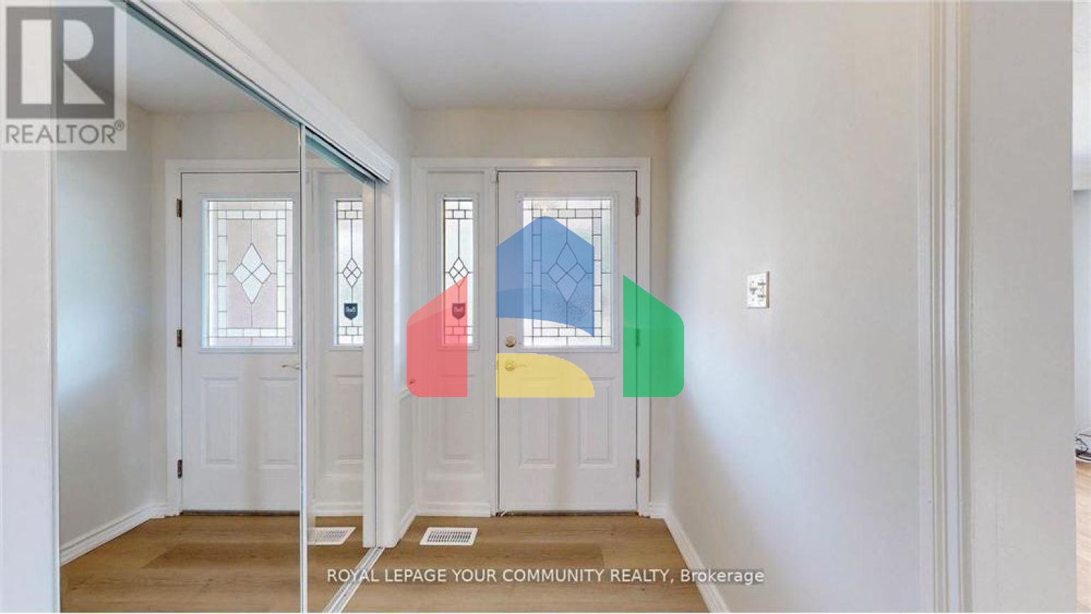 Residential - Single Family Home - Toronto, Canada - Canada