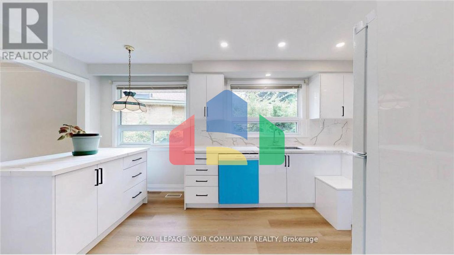 Residential - Single Family Home - Toronto, Canada - Canada