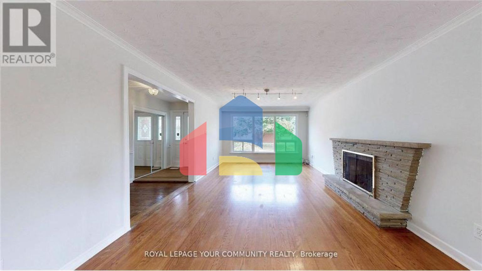 Residential - Single Family Home - Toronto, Canada - Canada