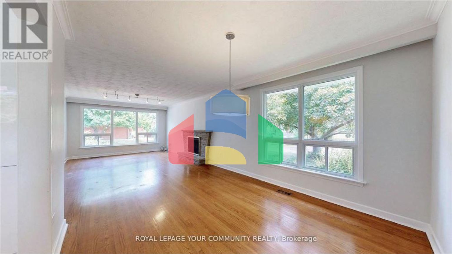 Residential - Single Family Home - Toronto, Canada - Canada