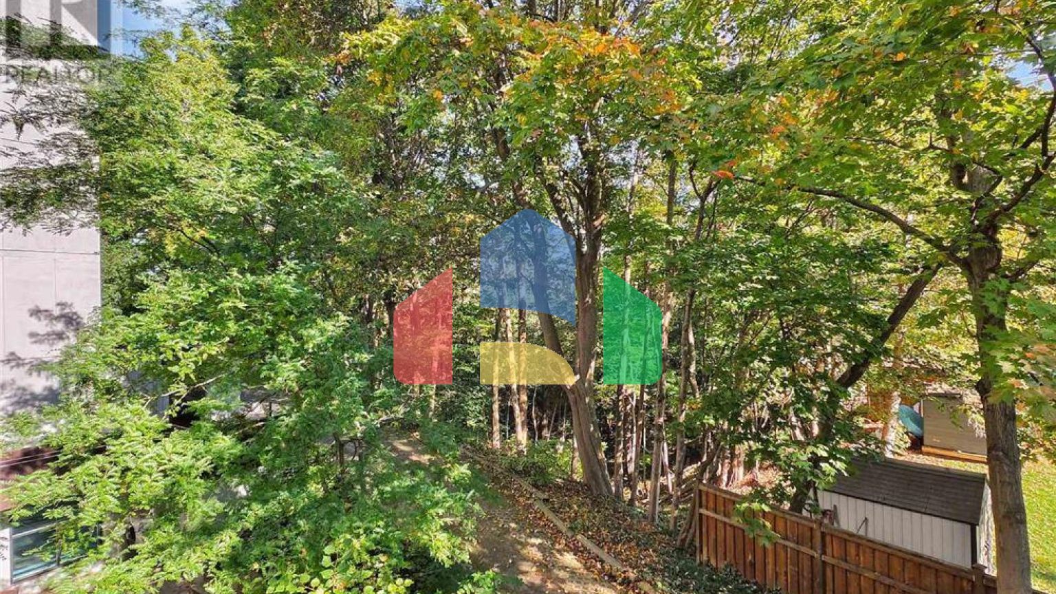 Residential - Condo/Apartment - Toronto, Canada - Canada