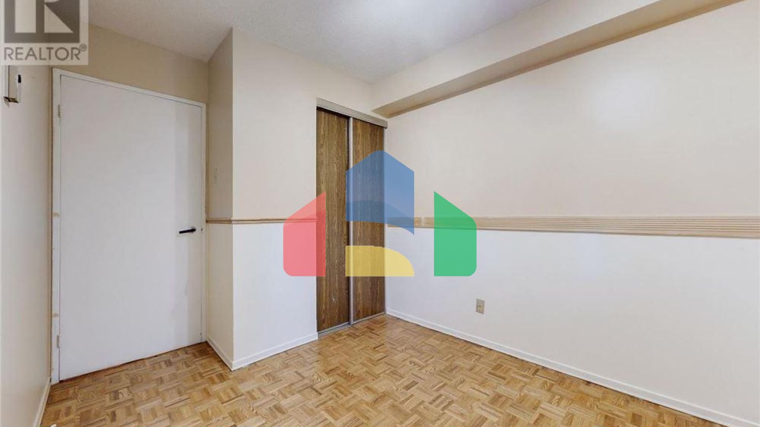 Residential - Condo/Apartment - Toronto, Canada - Canada