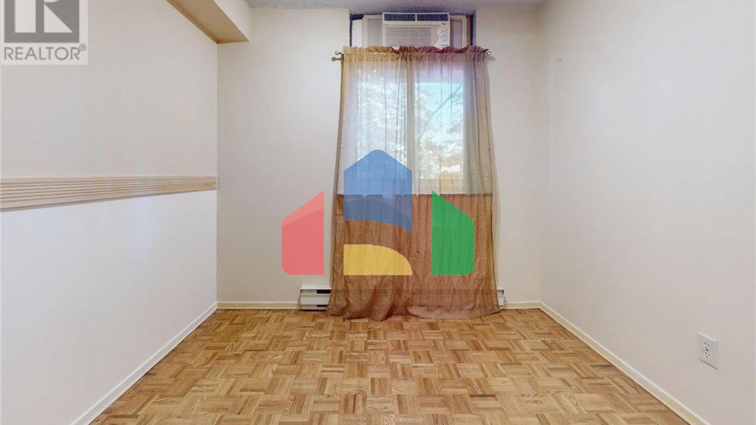 Residential - Condo/Apartment - Toronto, Canada - Canada