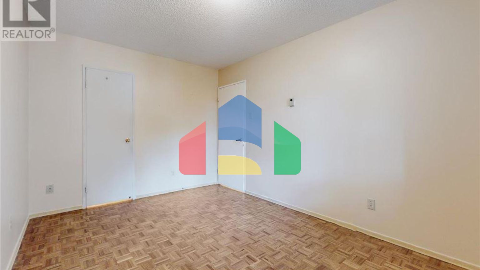 Residential - Condo/Apartment - Toronto, Canada - Canada