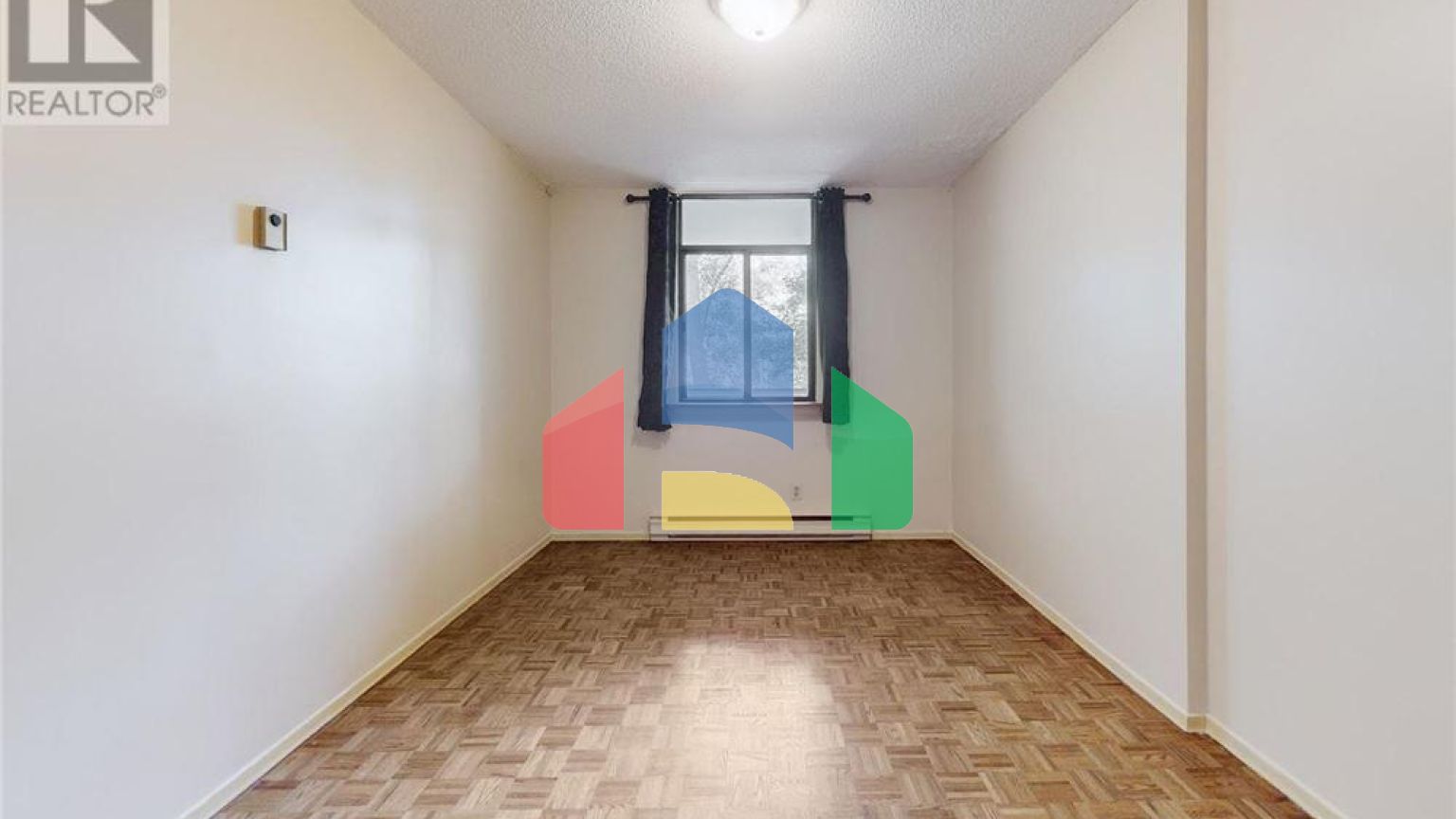 Residential - Condo/Apartment - Toronto, Canada - Canada