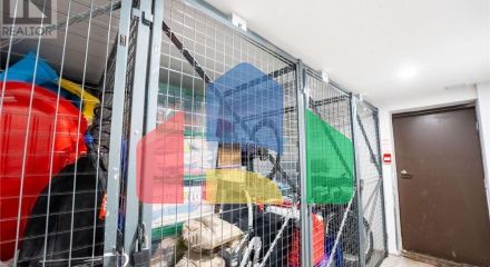 Residential - Single Family Home - Toronto, Canada - Canada