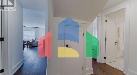 Residential - Single Family Home - Toronto, Canada - Canada