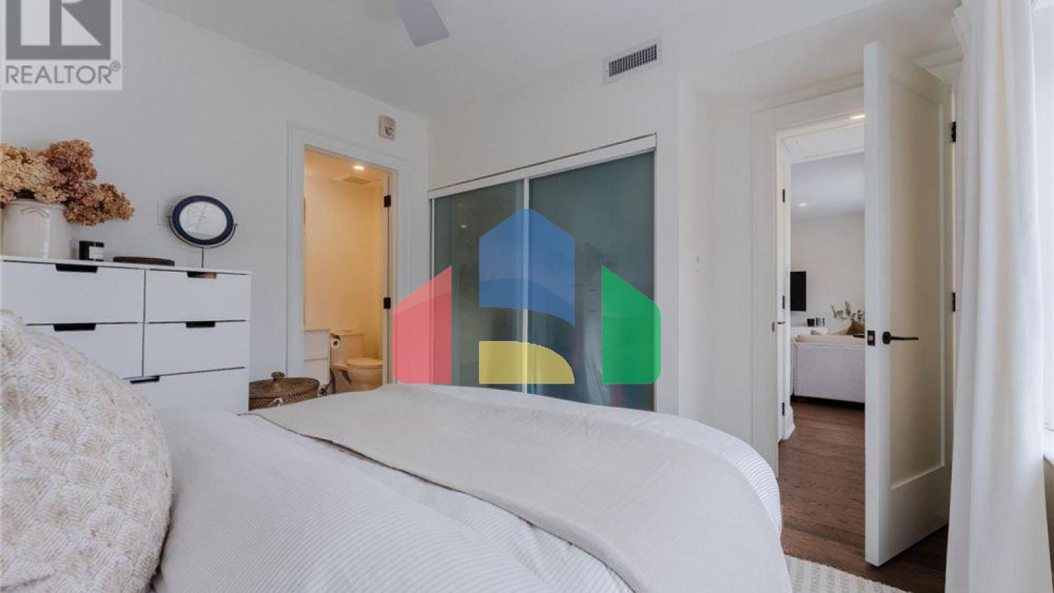 Residential - Single Family Home - Toronto, Canada - Canada