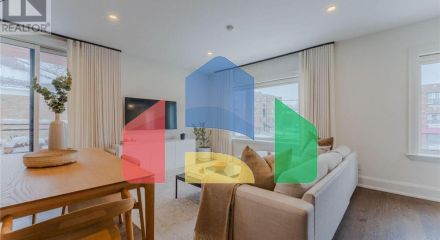 Residential - Single Family Home - Toronto, Canada - Canada