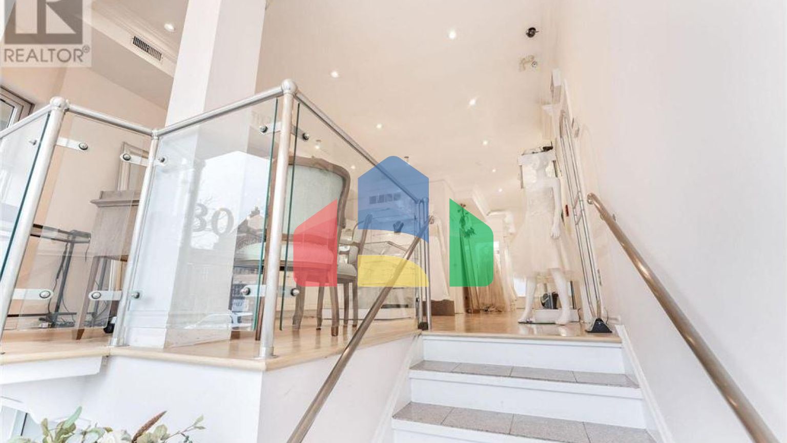 Commercial - Commercial/Retail - Toronto, Canada - Canada