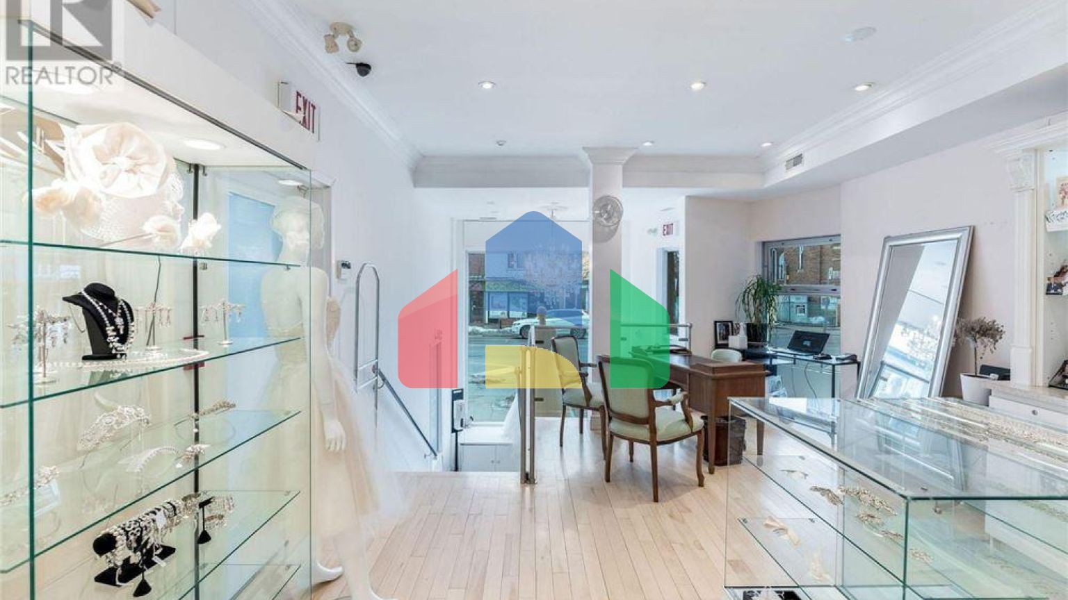 Commercial - Commercial/Retail - Toronto, Canada - Canada