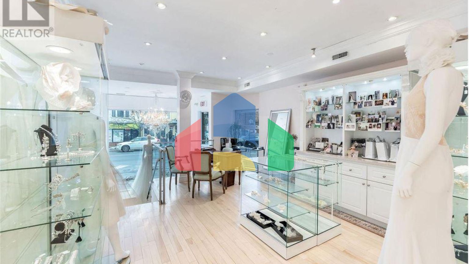 Commercial - Commercial/Retail - Toronto, Canada - Canada