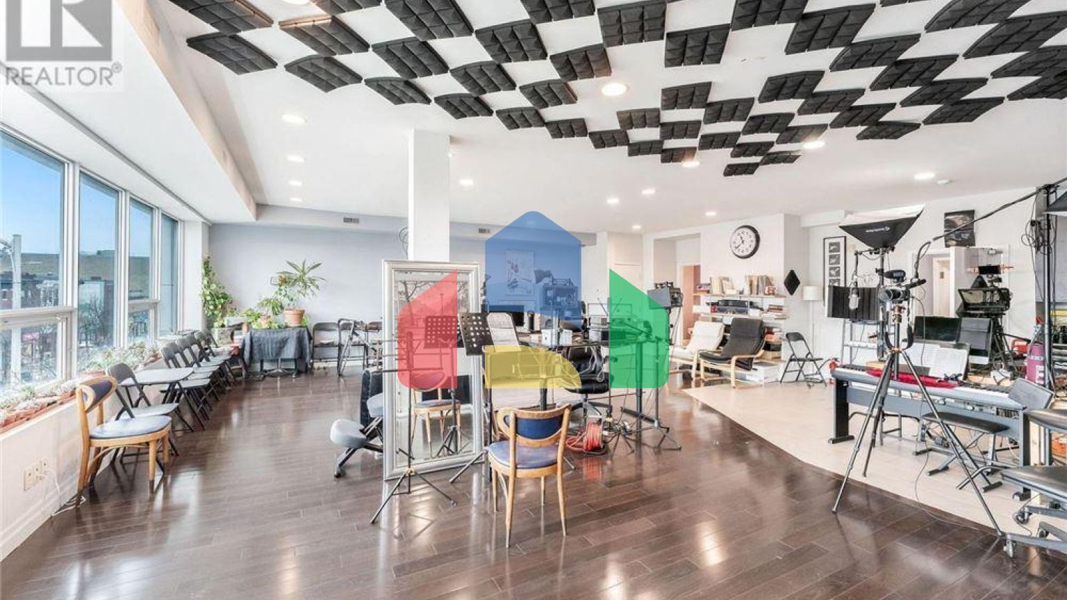 Commercial - Commercial/Retail - Toronto, Canada - Canada