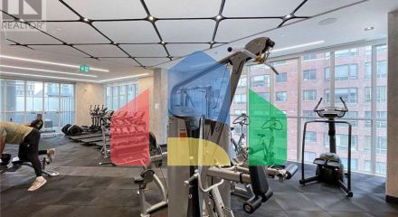 Residential - Single Family Home - Toronto, Canada - Canada