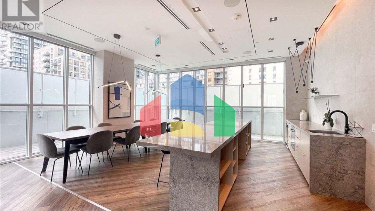 Residential - Single Family Home - Toronto, Canada - Canada