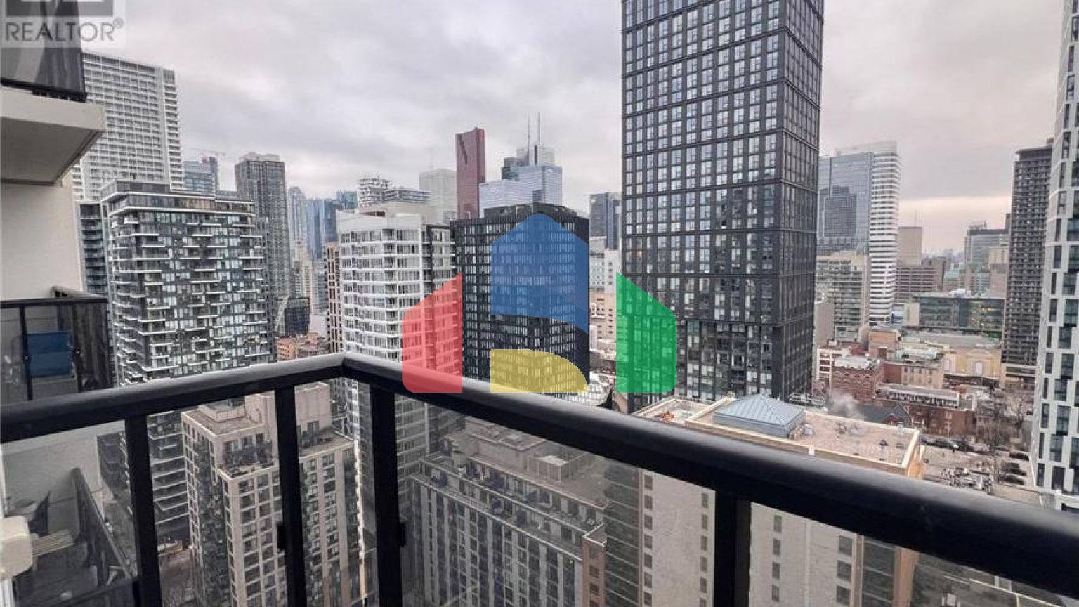 Residential - Single Family Home - Toronto, Canada - Canada