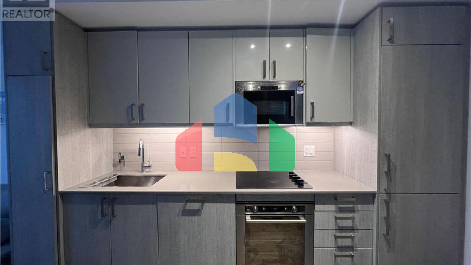 Residential - Single Family Home - Toronto, Canada - Canada