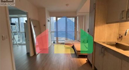 Residential - Single Family Home - Toronto, Canada - Canada