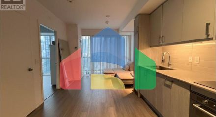 Residential - Single Family Home - Toronto, Canada - Canada