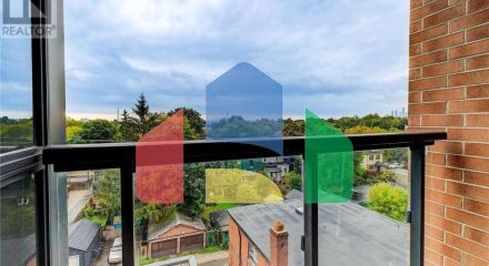 Residential - Single Family Home - Toronto, Canada - Canada