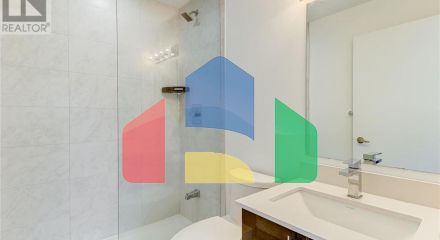 Residential - Single Family Home - Toronto, Canada - Canada