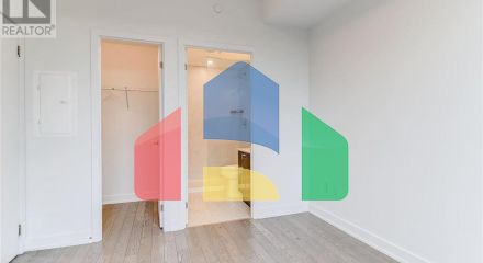 Residential - Single Family Home - Toronto, Canada - Canada