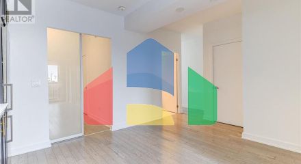 Residential - Single Family Home - Toronto, Canada - Canada