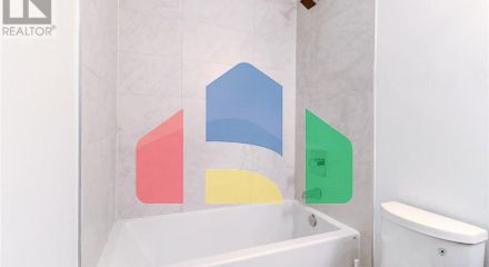 Residential - Single Family Home - Toronto, Canada - Canada