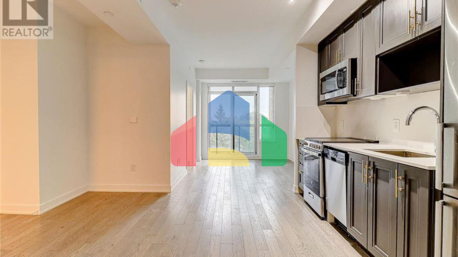 Residential - Single Family Home - Toronto, Canada - Canada