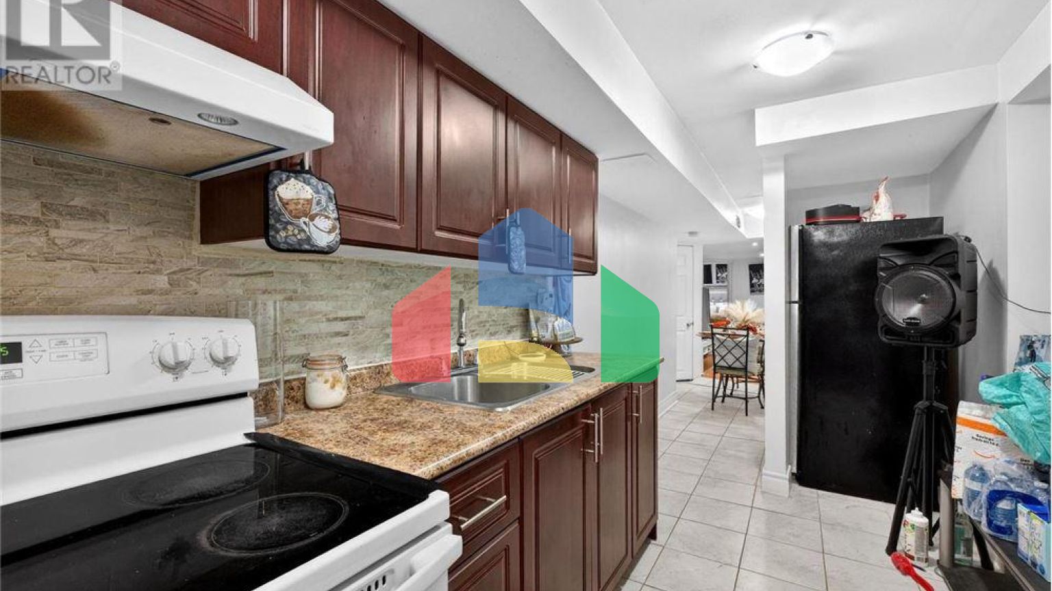 Residential - Single Family Home - Toronto, Canada - Canada