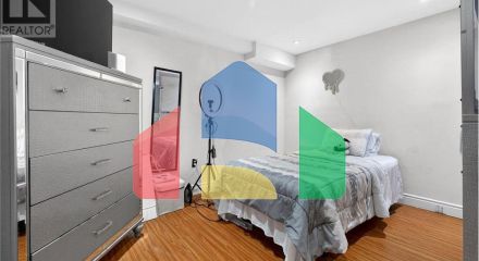 Residential - Single Family Home - Toronto, Canada - Canada